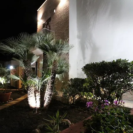 فندق مبيت وإفطار Bea 4*